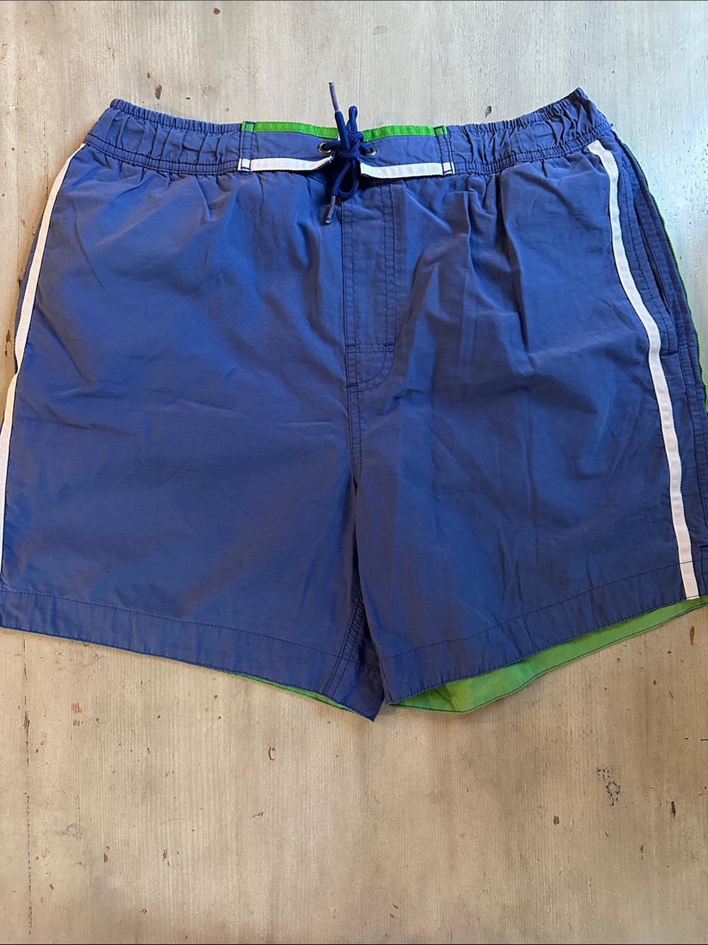 Roundtree and Yorke men’s small swim trunks